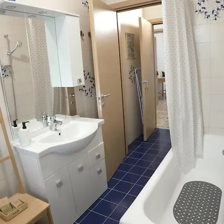 A Casa Da Ghidelia Apartment *